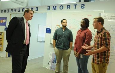 Senator Warner at Strome Entrepreneurial Center